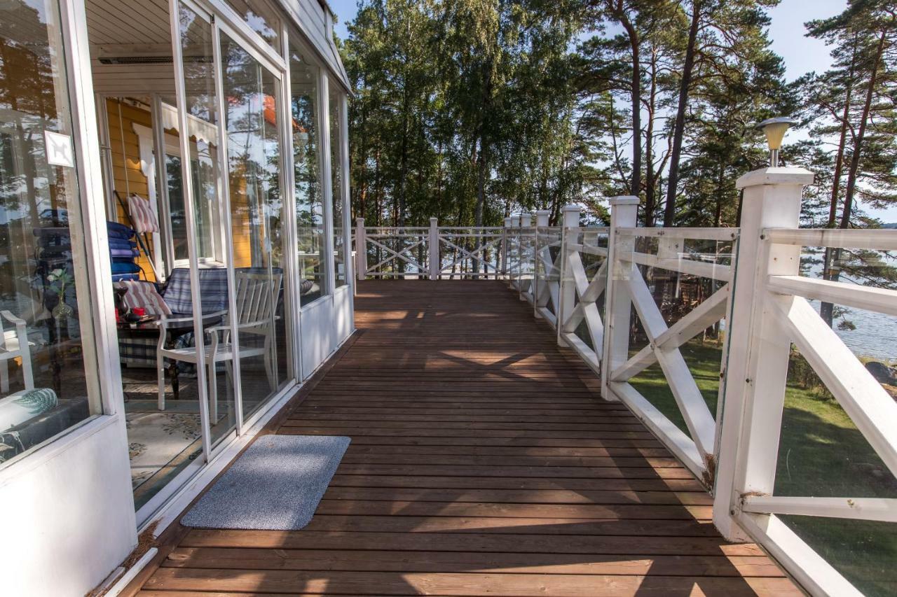 Villa Harald - Beachfront Hitis ภายนอก รูปภาพ