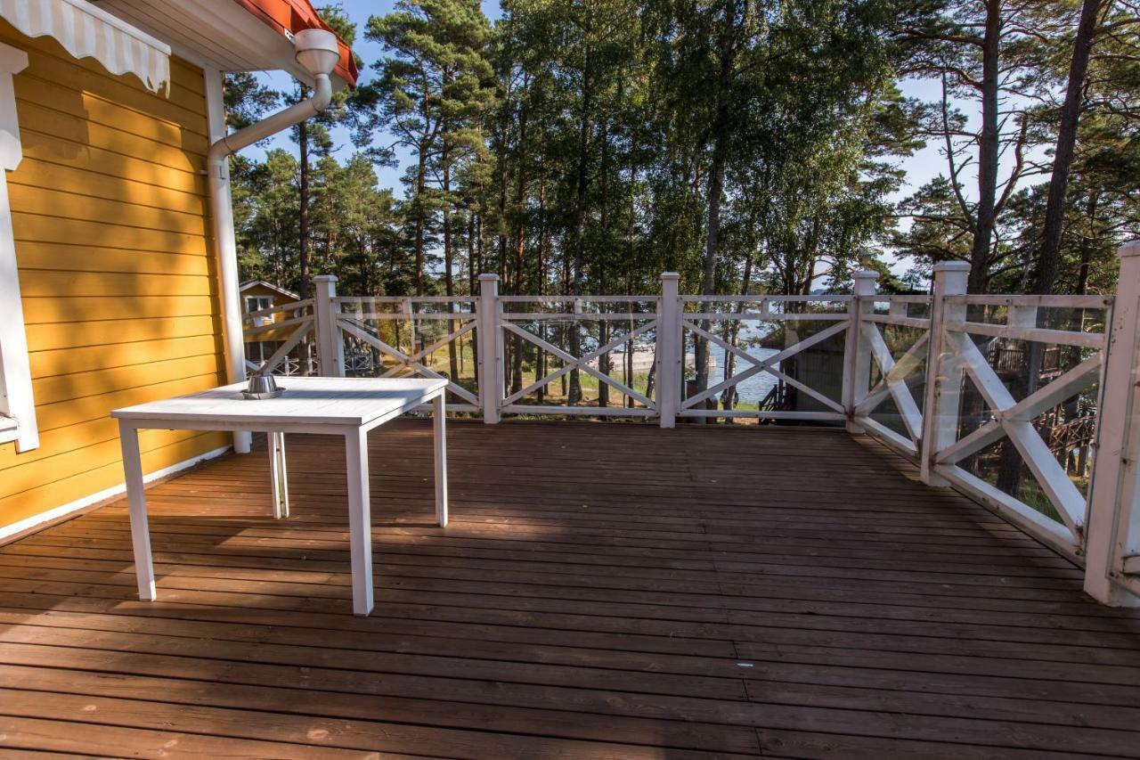 Villa Harald - Beachfront Hitis ภายนอก รูปภาพ