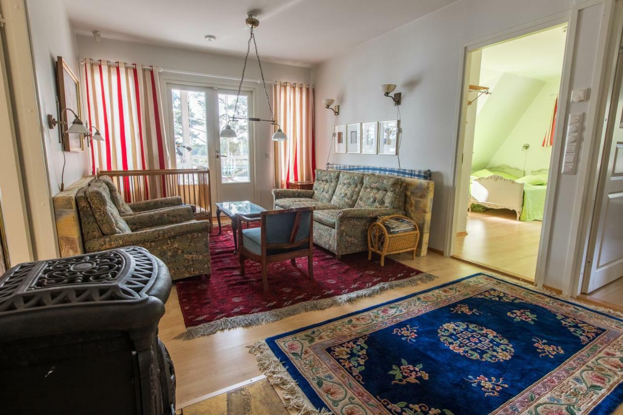 Villa Harald - Beachfront Hitis ภายนอก รูปภาพ