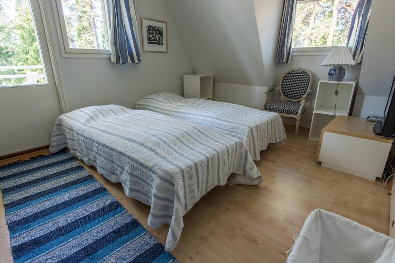 Villa Harald - Beachfront Hitis ภายนอก รูปภาพ